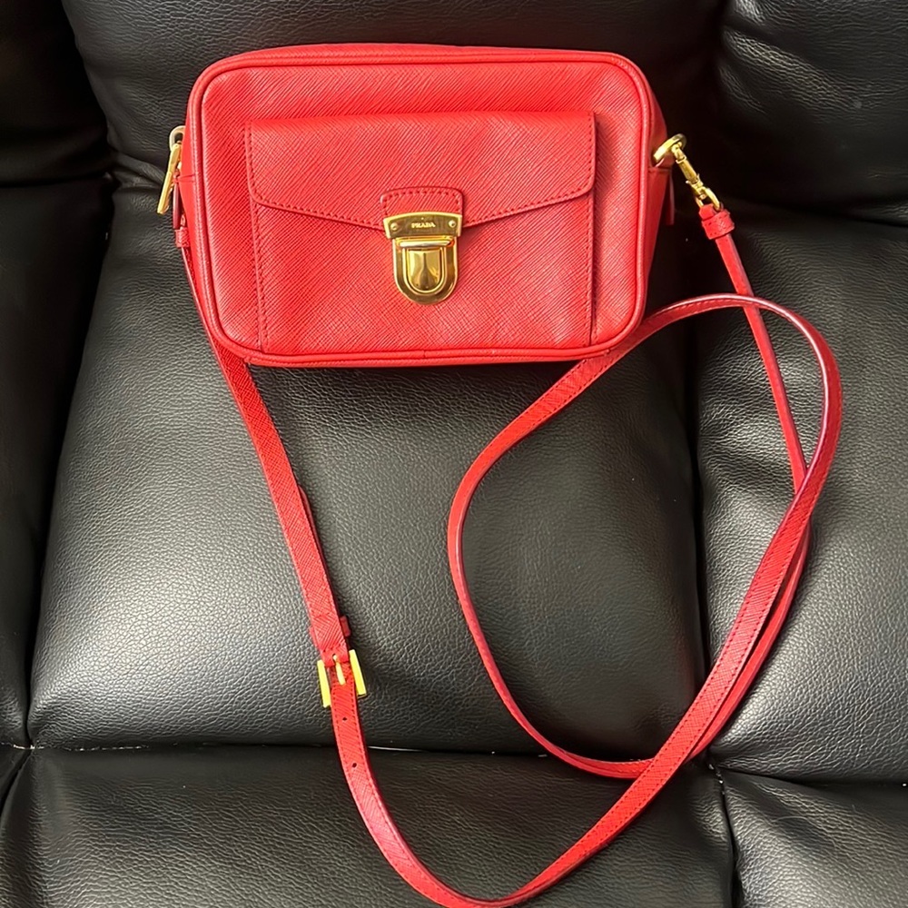 Excellent Condition Authentic Crossbody Prada Bag - image 2